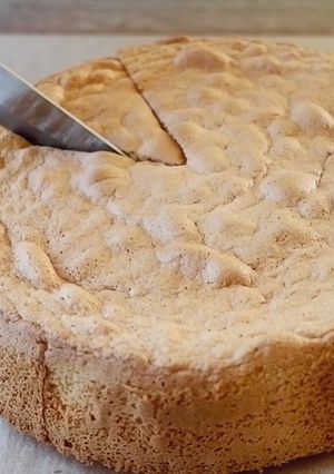 Hình của món Cách làm bánh Bông Lan cực dễ tại nhà | Chiffon Cake | Ở NHÀ CÙNG KIM.