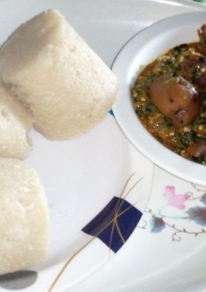 A picture of Okro Soup with Garri.