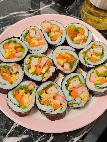 Resep Simple Sushi Roll yang Enak Banget