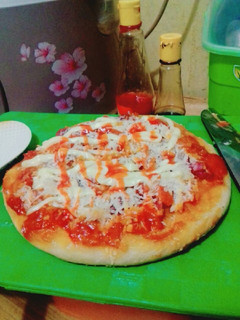 Foto resep Pizza megicom empuk 🍕🍹