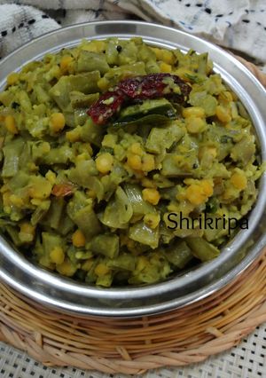 A picture of Chavli kai palya /Cluster beans and chana dal dry curry:.