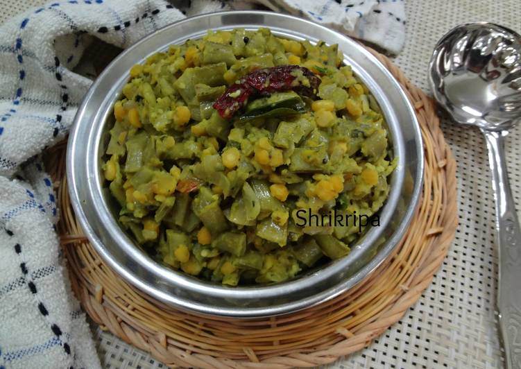 Award-winning Chavli kai palya /Cluster beans and chana dal dry curry: