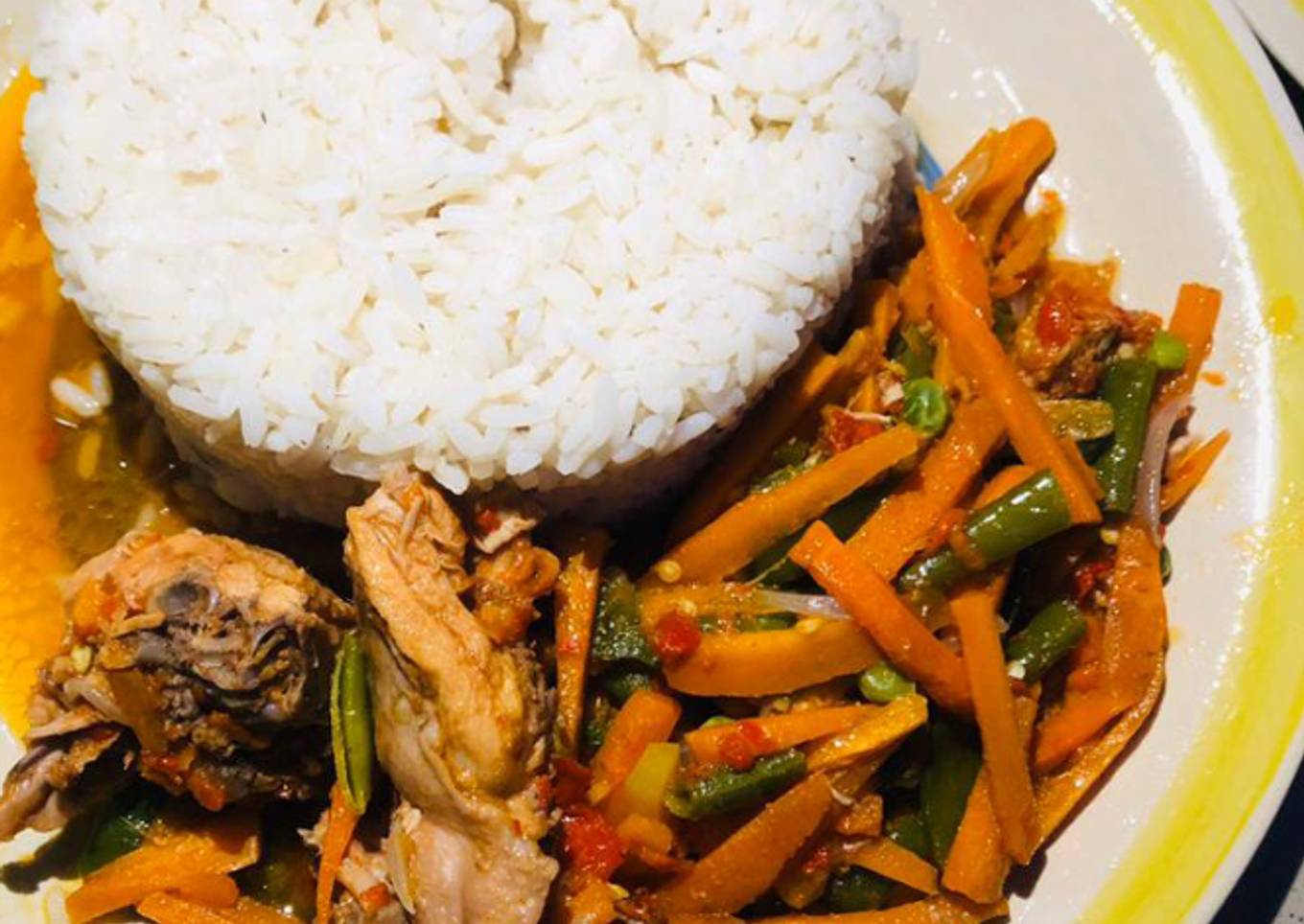 Chicken veggies sauce and rice