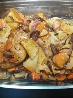 Una foto de Pollo al horno con pocos Ingredientes