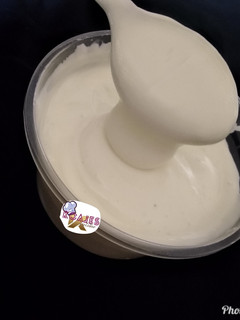 A picture of Eggless mayonnaise.