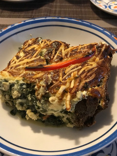 Una foto de Quiche pollo espinaca en masa harina de linaza