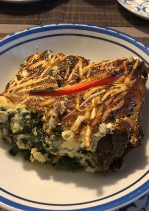Una foto de Quiche pollo espinaca en masa harina de linaza