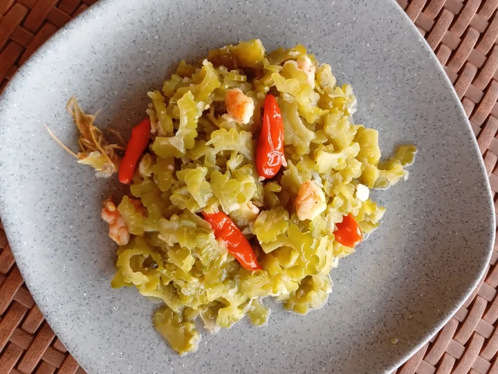 Cara Gampang Membikin Resep Tumis Pare yang Lezat Anti Ribet, Uenak Banget