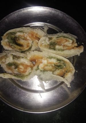 चटनी ब्रेड रोल (Chutney bread roll recipe in hindi) रेसिपी मुख्य फोटो