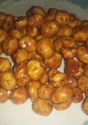 गुड़ के मखाने (Gur ke makhane recipe in hindi) रेसिपी मुख्य फोटो