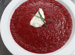 Una foto de Sopa de Remolachas