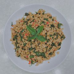 A picture of Thai Basil Chicken / Pork.