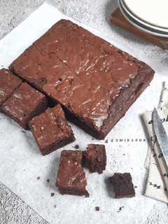 Foto resep Fudgy Chewy Brownies