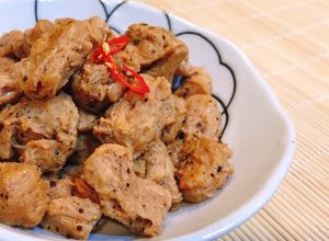 Hình của món Gà viên chay kho tiêu.