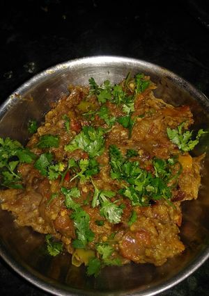 A picture of Baingan ka bharta.