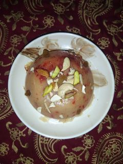 रवा केसरी (Rava kesari recipe in Hindi) रेसिपी मुख्य फोटो
