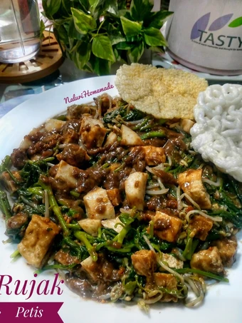 Cara Mudah Menyiapkan Resep 18.2021.Rujak Petis yang Uenak Anti Ribet, Mantap