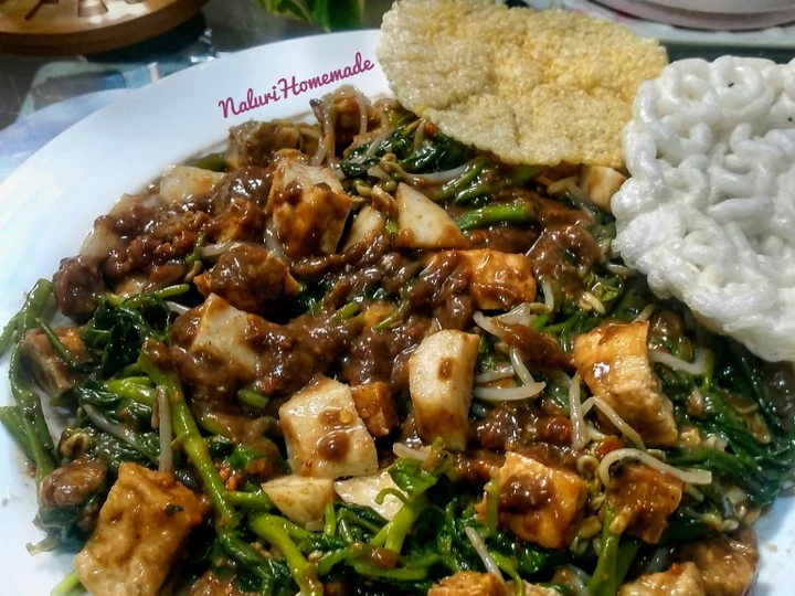 Cara Mudah Menyiapkan Resep 18.2021.Rujak Petis yang Uenak Anti Ribet, Mantap