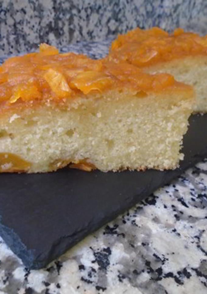 Una foto de Tarta de nísperos