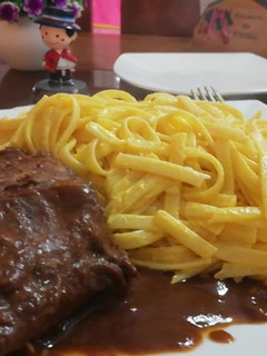 Una foto de Plateada a la Cacerola Reducida al Vino Tinto