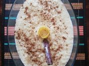 Una foto de arroz con leche y nata