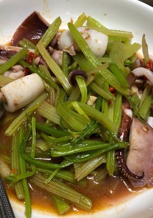 芹菜章魚 的食譜成品照片