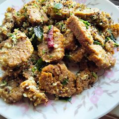 A picture of Lauki bran flour muthiya.