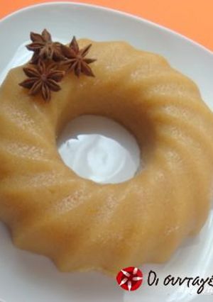 A picture of Semolina halva with orange.