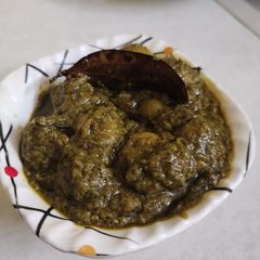 A picture of Palak dum Aloo.