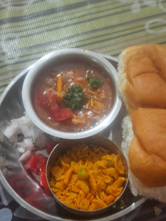 સેવ ઉસડ રેસીપી મુખ્ય ફોટો