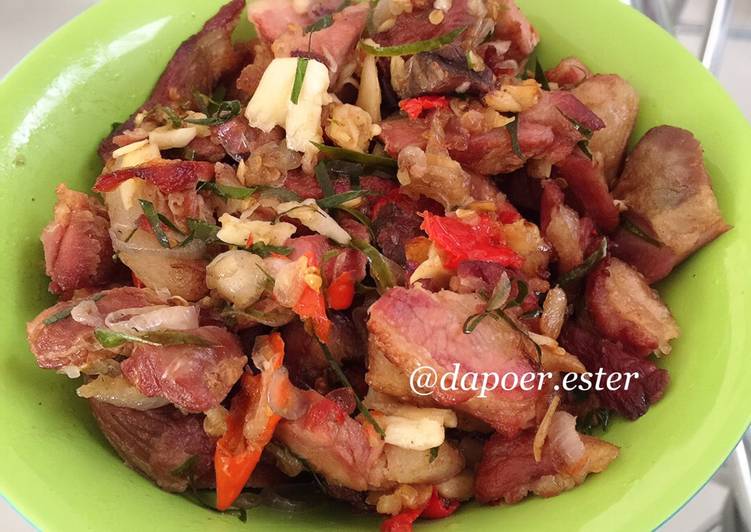 Bagaimana Menyiapkan Tumis sei daun jeruk Anti Gagal