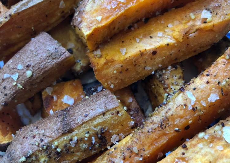 Sweet potato chips/ fries with za’atar - vegan