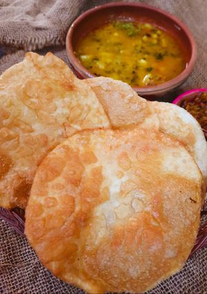 A picture of Kachori.