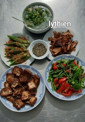 Hình của món Mâm cơm ngày rằm.