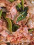 ผัดซีอิ๋วไข่