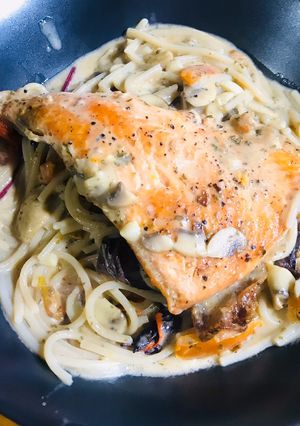 Foto resep Pan Seared Creamy Salmon Pasta