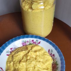 A picture of Home made ginger and garlic paste.
