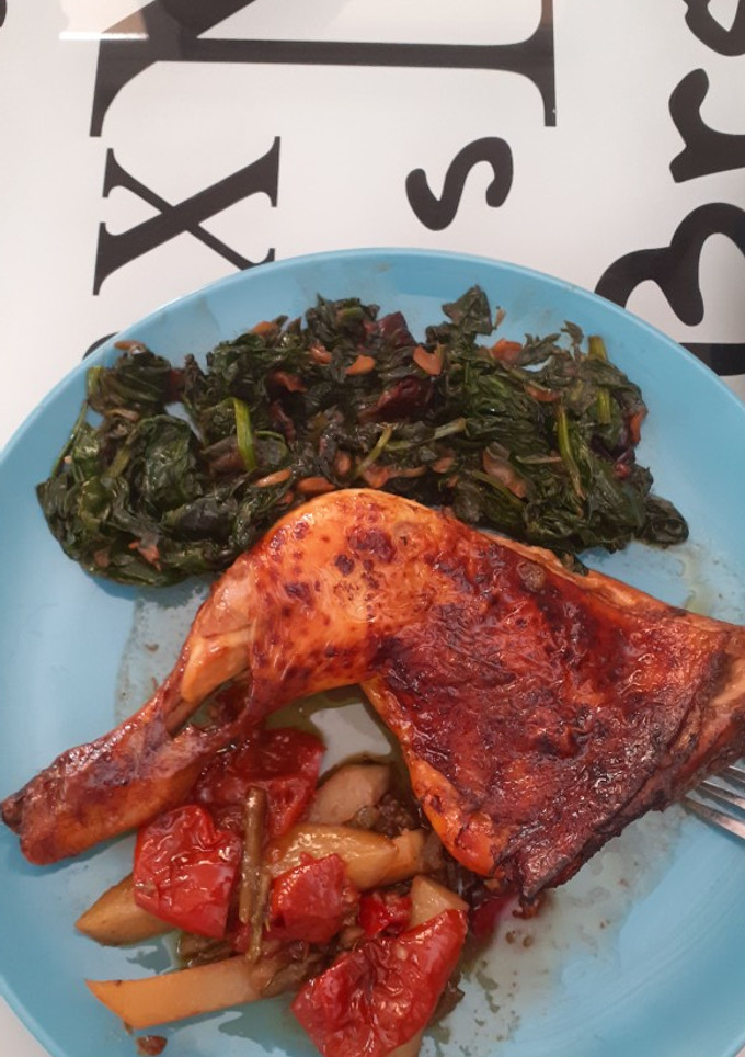 Una foto de Pollo al horno con verduritas y salsa teriyaki