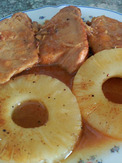 Una foto de Lomo con piña