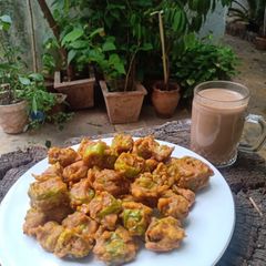 A picture of Chilli fritters.