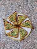 Tartine à l'ail, fromage et persil