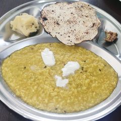 A picture of Mung Dal khichidi.