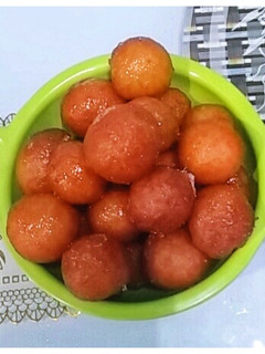 குலோப் ஜாமுன் (Gulab jamun recipe in tamil) செய்முறை முக்கிய புகைப்படம்