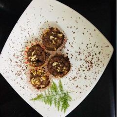 Chocolate walnut eggless muffins A picture of Chocolate walnut eggless muffins.