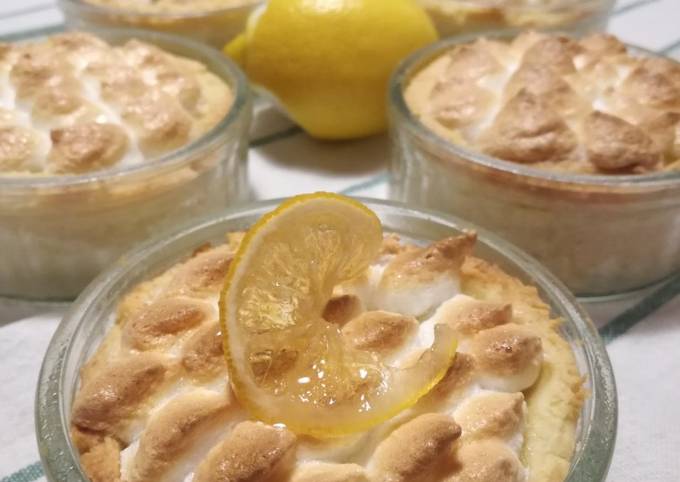 Crostatine al limone con meringa all'italiana