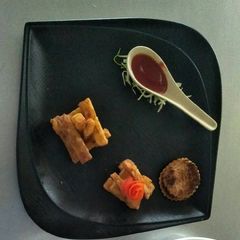 A picture of French fries.