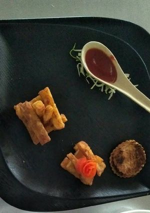 A picture of French fries.