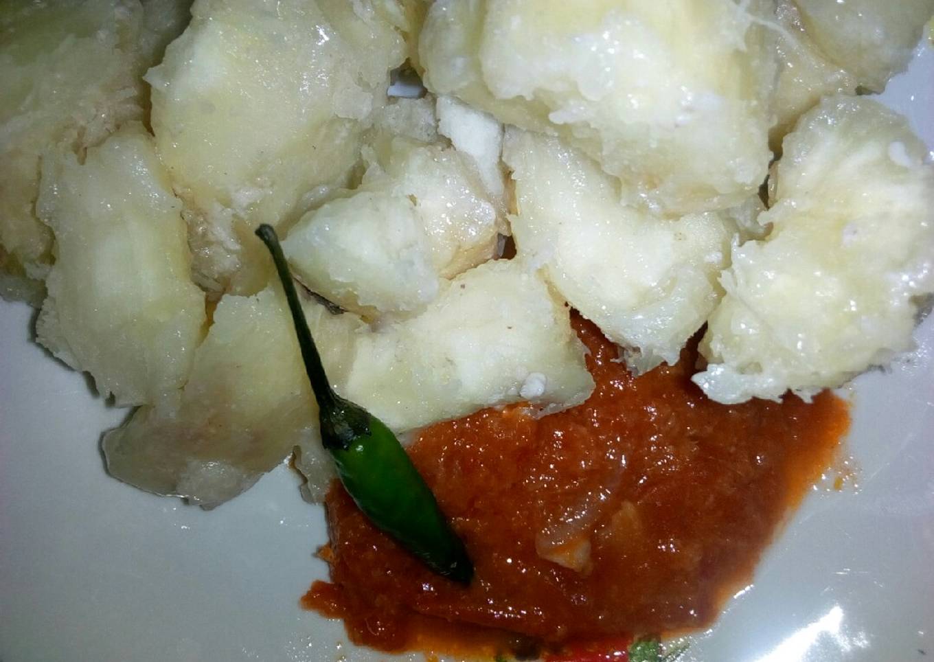 Simple cassava boiled in coconut milk