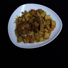 A picture of Yam with Veggies.