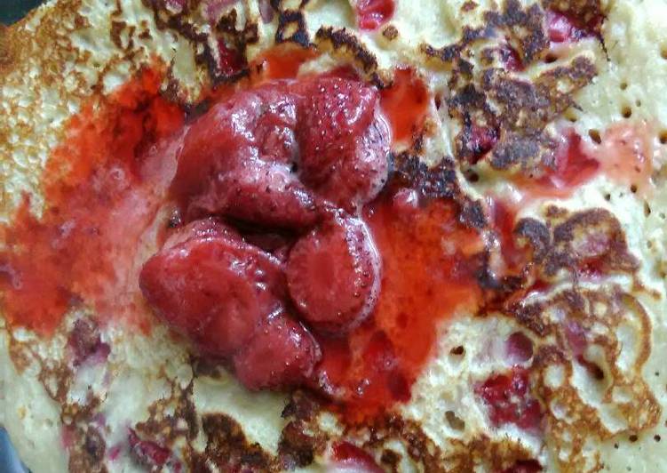 Strawberry pancake